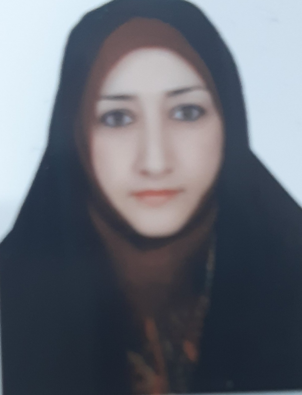 میترا آقامجیدی 